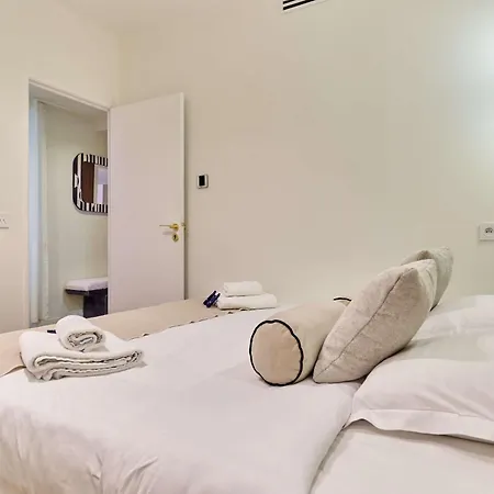 Sublime Center Of Apartment Paris