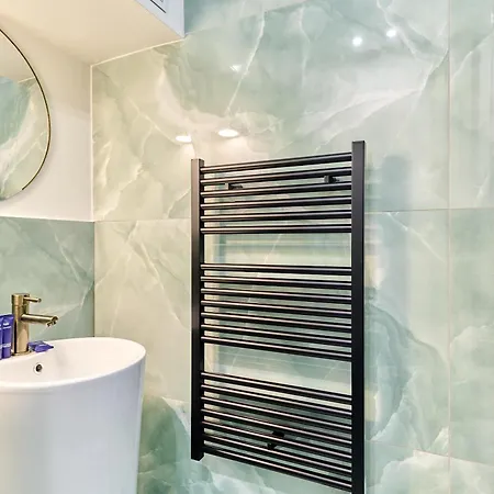Sublime Center Of Apartment